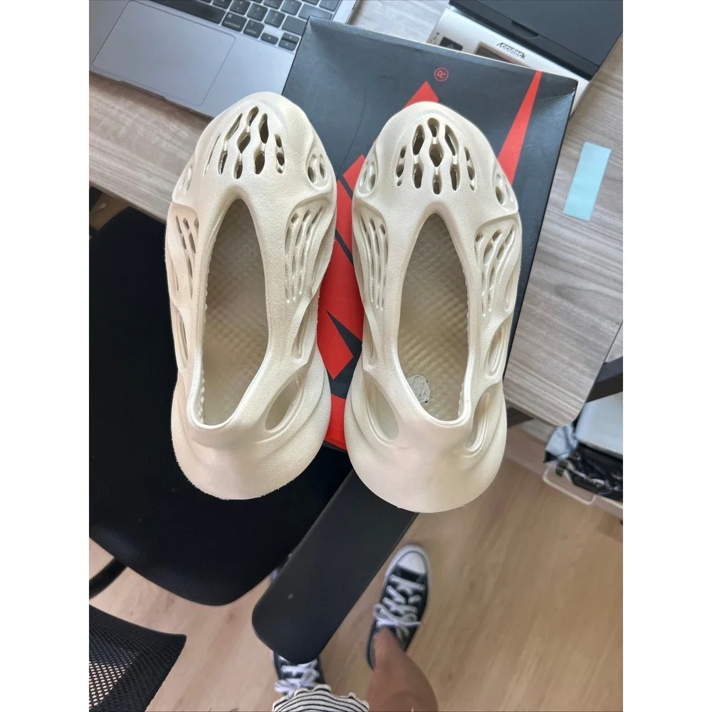 Adidas Yeezy Foam Runner Women's Size 6/Men's Size 5